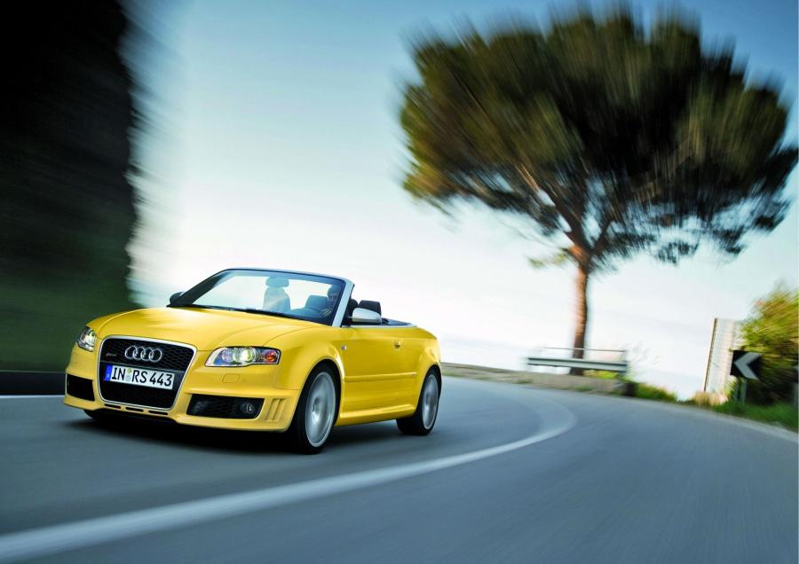  Audi RS4 Cabriolet (B7, 8H) 2006 года  (фото 2 из 42)